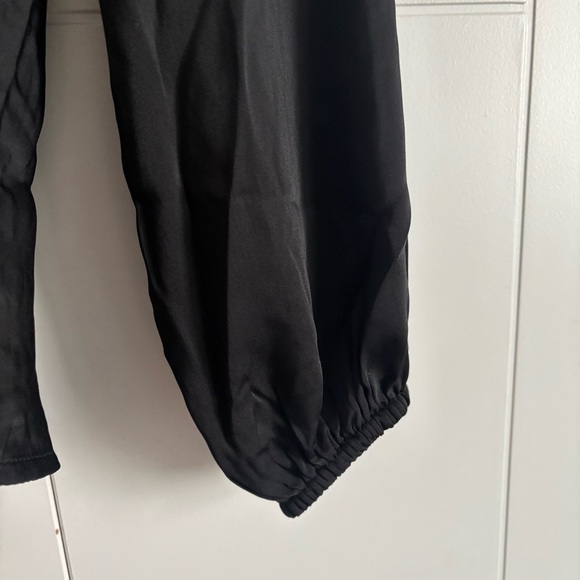 Gap Satin Empire Top - Picture 5 of 8